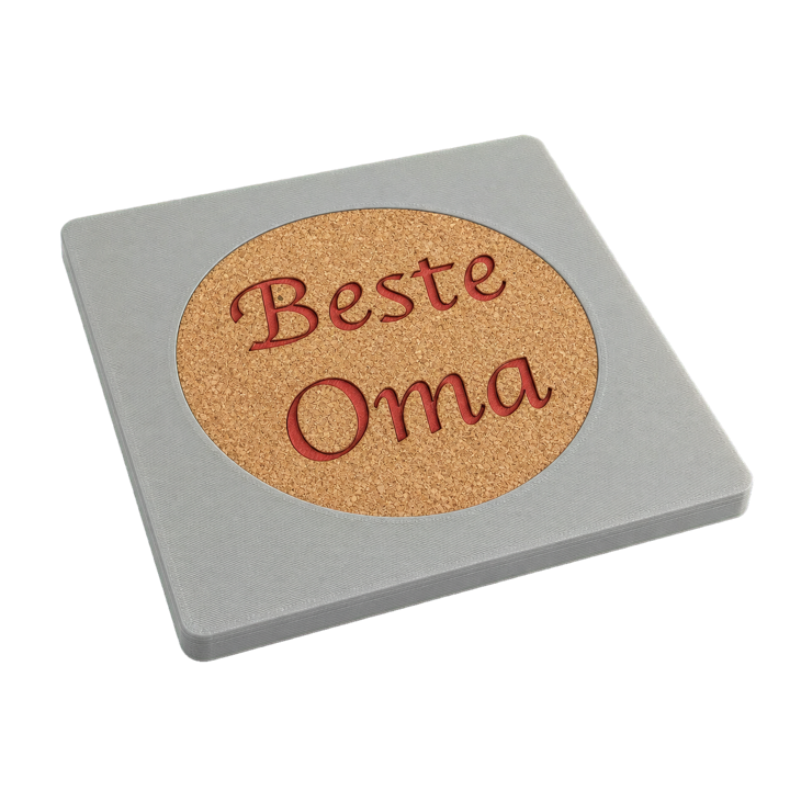 Personalisierter Eastpath-Untersetzer mit mattem Rahmen, Korkeinlage und roter Schrift.